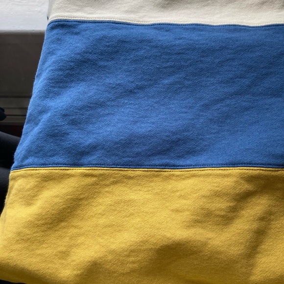 Cropped striped sweatshirt - Picture 4 of 7